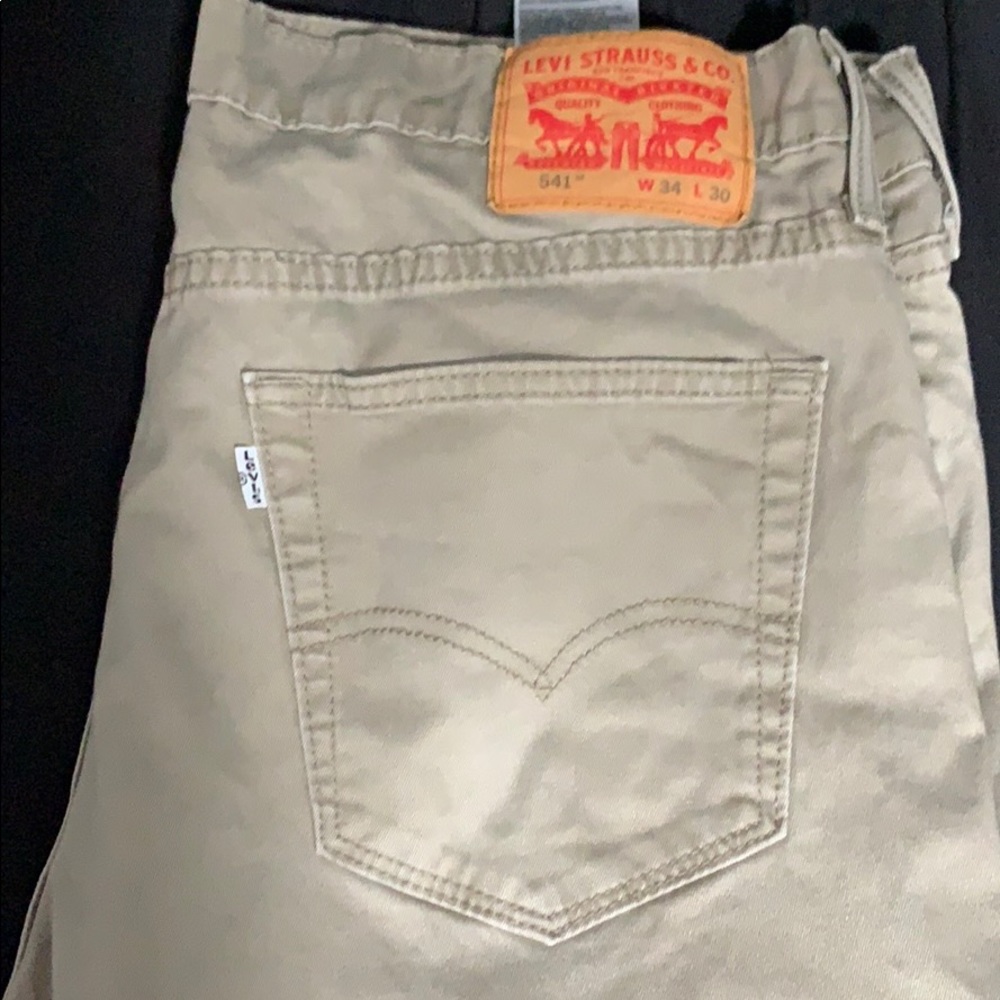 Levi Strauss & Co 541 W34L30 khaki denim